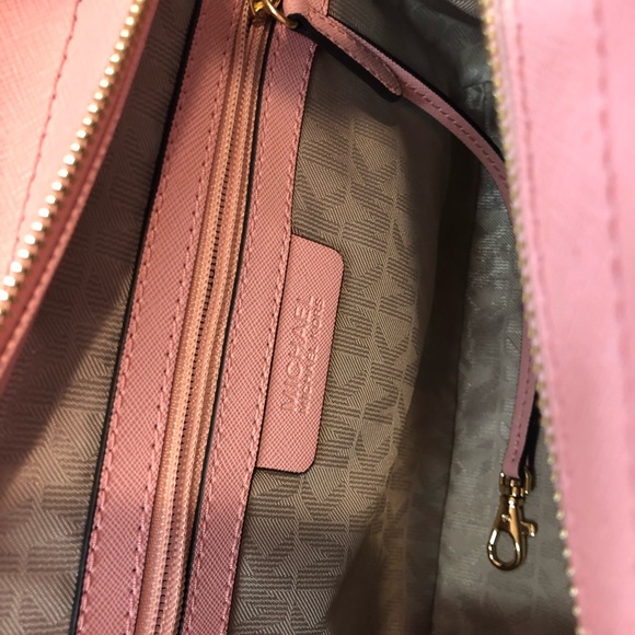 Michael Kors Selma Bullet Satchel - Picture 4 of 6